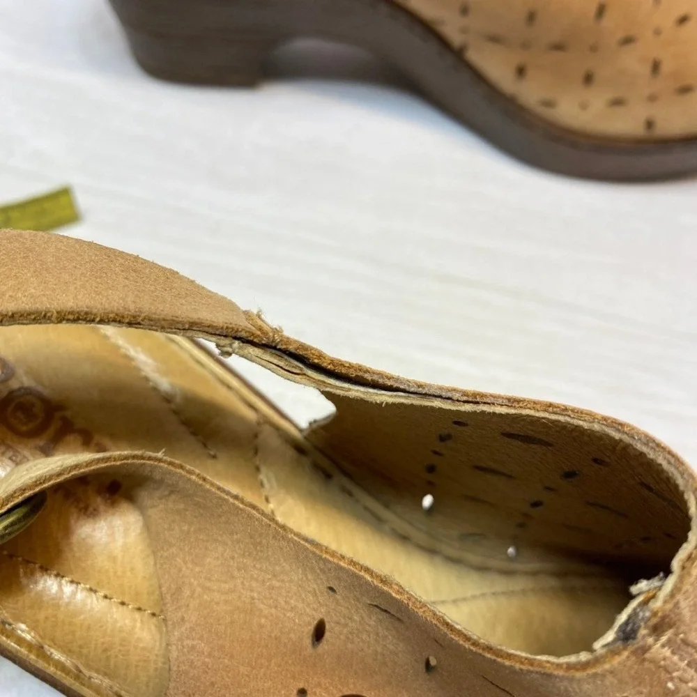 Born Womens 9 Wedge Sandals Clog Slingback Tan Leather Laser Cut Perforated Boho